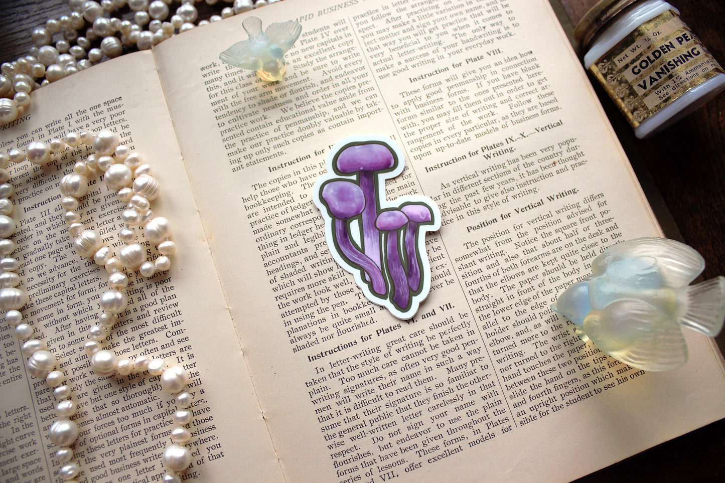 Amethyst Deceiver Mushroom Sticker